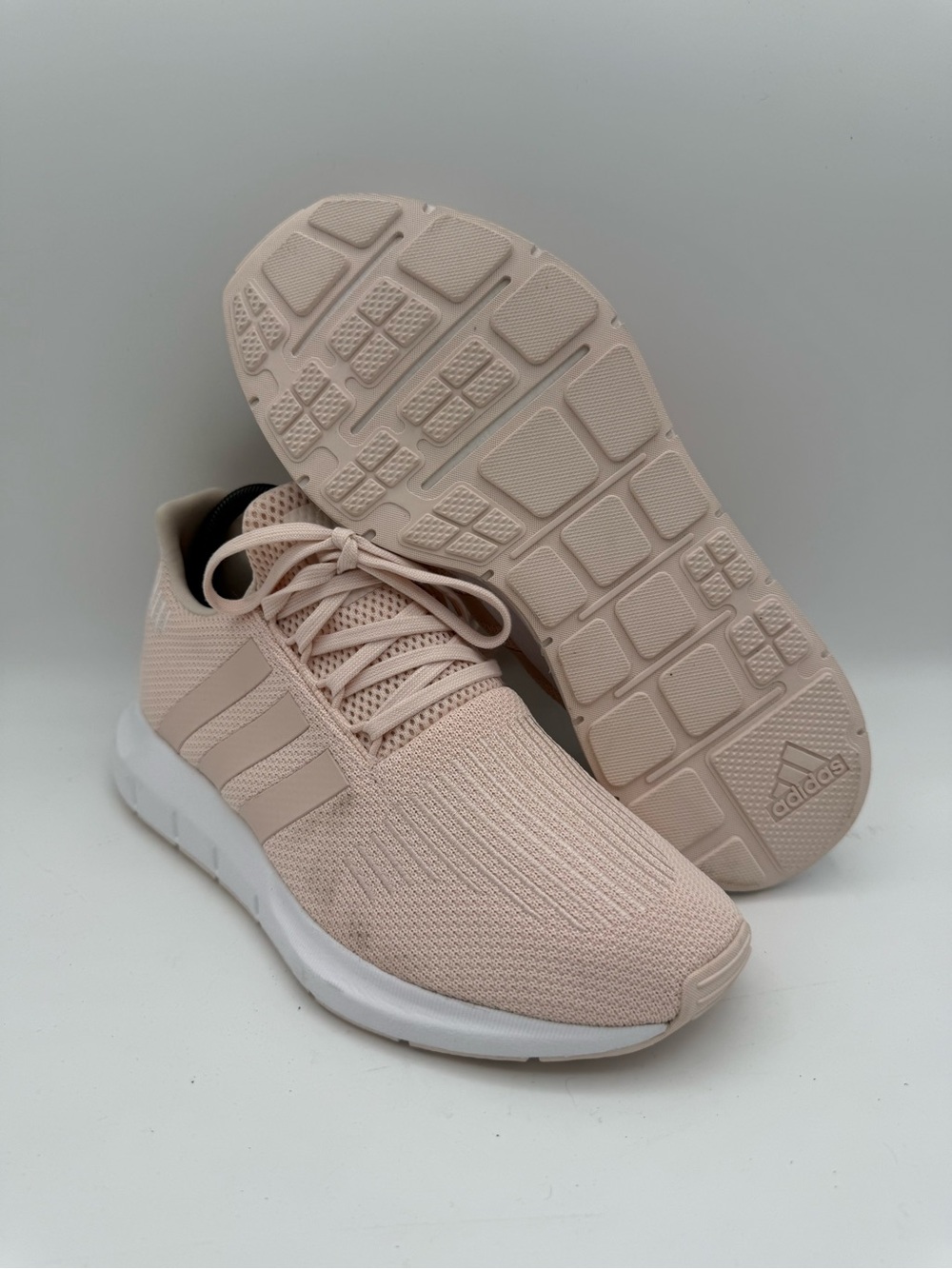 NWOT Women's Adidas Swift Run 1.0 Light Pink Quartz Athletic Running Shoes Sz 8